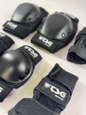 Ochraniacze TSG Basic Set Black